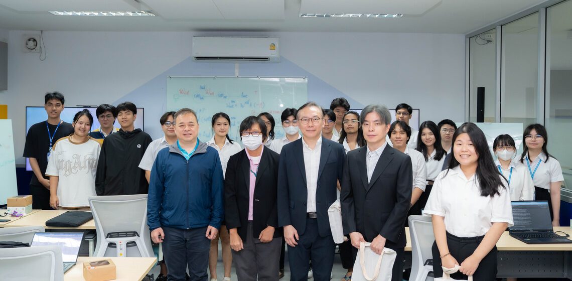 คณะ ICT ม.มหิดล (ICT Mahidol) ให้การต้อนรับอาคันตุกะจาก National Central University (NCU) สาธารณรัฐจีน (ไต้หวัน) ในโอกาสเข้าหารือความร่วมกับคณะฯ พร้อมจัดกิจกรรม The 2025 Joint Workshop และ Research Talks ด้าน IoT ในหัวข้อ “Sensing Data Processing and Analysis Using AI and Machine Learning”