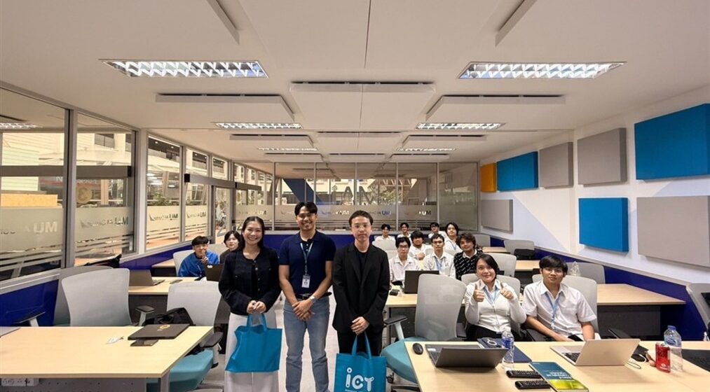 22.11.2025_ITCS428 Network Programming project presentations_CV คณะ ICT ม.มหิดล (ICT Mahidol) จัดกิจกรรมการนำเสนอผลงานรายวิชา “ทสคพ 428การเขียนโปรแกรมสำหรับข่ายงาน” พร้อมรับคำแนะนำจากผู้เชี่ยวชาญในภาคอุตสาหกรรม