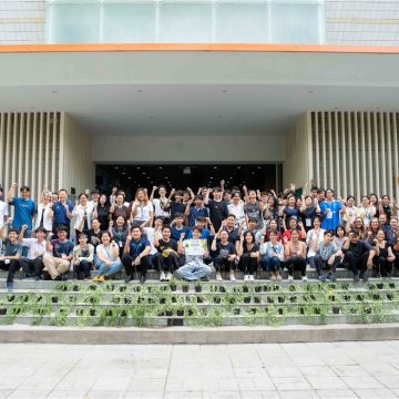 คณะ ICT ม.มหิดล (ICT Mahidol) จัดกิจกรรมปลูกต้นไม้แนวตั้ง เพิ่มพื้นที่สีเขียวและการดูดกลับค่าก๊าซเรือนกระจก
