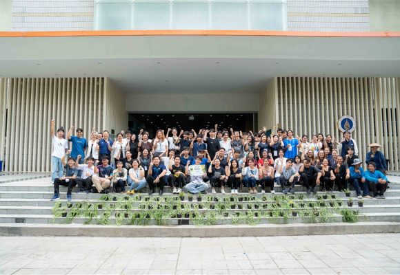 คณะ ICT ม.มหิดล (ICT Mahidol) จัดกิจกรรมปลูกต้นไม้แนวตั้ง เพิ่มพื้นที่สีเขียวและการดูดกลับค่าก๊าซเรือนกระจก