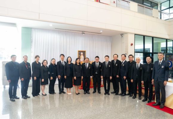 คณะ ICT ม.มหิดล (ICT Mahidol) เข้าร่วมพิธีบำเพ็ญกุศลสตมวาร (100 วัน) อุทิศถวายเป็นพระกุศล แด่ สมเด็จพระเจ้าลูกเธอ เจ้าฟ้าพัชรกิติยาภา นเรนทิราเทพยวดี กรมหลวงราชสาริณีสิริพัชร มหาวัชรราชธิดา