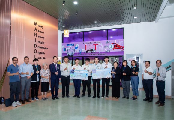 ICT Mahidol welcomed the Thai Embedded Systems Association (TESA) on the occasion of their visit to congratulate ICT Mahidol students, ‘Team Baan and Suan’