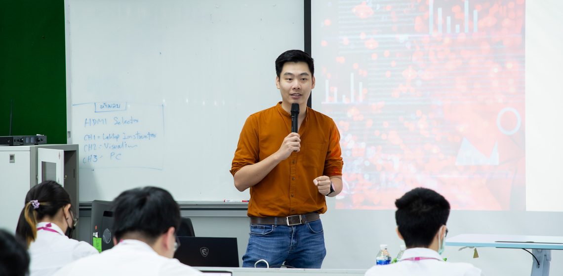 ICT Mahidol organized a special talk on “Deciphering Customer Behavior: Leveraging Data Analytics for Deep Insights”