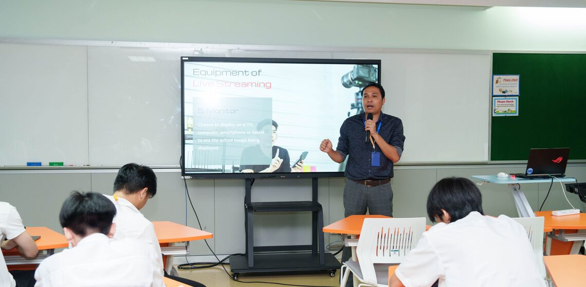 ICT Mahidol organized a special talk and workshop on “How to do live streaming”