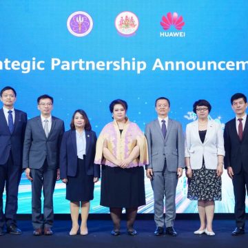 ICT Mahidol Dean attended the Seminar and Exhibition “Thailand Digital Talent Summit: Building Talent Hub for a Digital, Intelligent and Green Thailand”