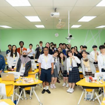 ICT Mahidol hosted a hands-on science and technology workshop at the “20th International Students Science Fair (ISSF 2025), honoring the 70th birthday anniversary of Her Royal Highness Princess Maha Chakri Sirindhorn”