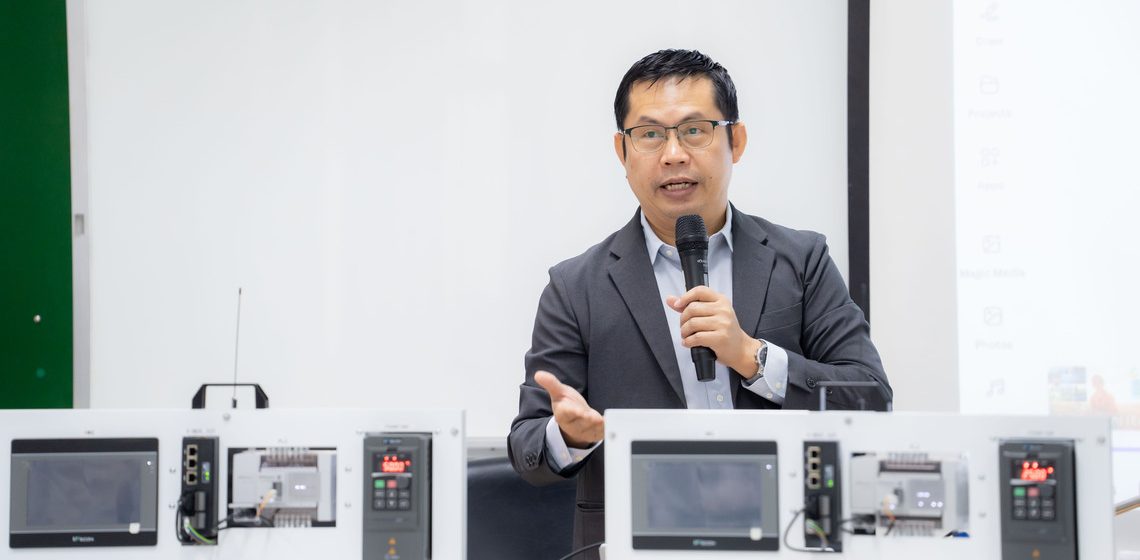 19.02.2025_ITDS201-IIoT-Factory-Speacial-Talk_CV ICT Mahidol hosted a special talk on “IIoT for Smart Factory”