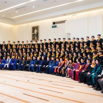 ICT Mahidol organized the “Rehearsal for the Graduation Ceremony and Group Photo Session in Academic Regalia for the Academic Year 2024”