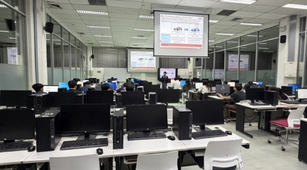 08.11.2025_ Software Quality in Embedded C Programming_CV- ICT Mahidol hosted a special talk on “Software Quality in Embedded C Programming with STM32 Board”